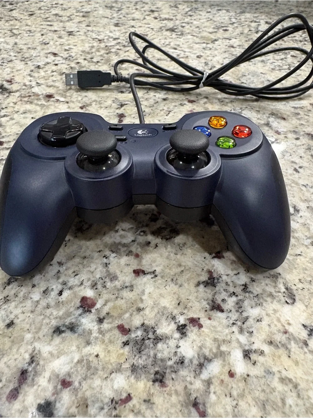 Logitech Gamepad F310 wired controller P/N 840-000058 Good working condition